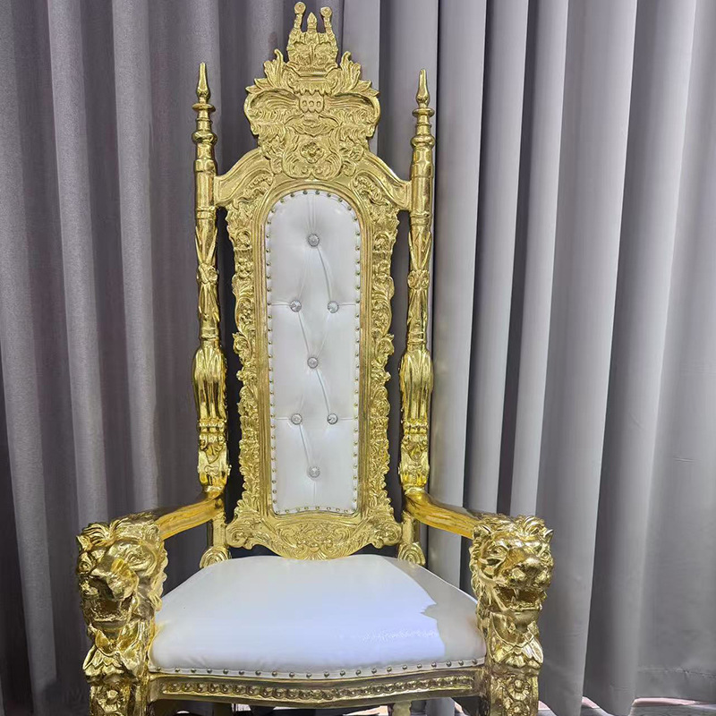 Furniture Hardware Images - เก้าอี้งานแต่งงานตกแต่งด้วยทองคำเปลวสไตล์ยุโรปฝรั่งเศส, เก้าอี้คิงไซส์พนักสูงสำหรับงานแต่งงานโรงแรมหรูขายส่ง